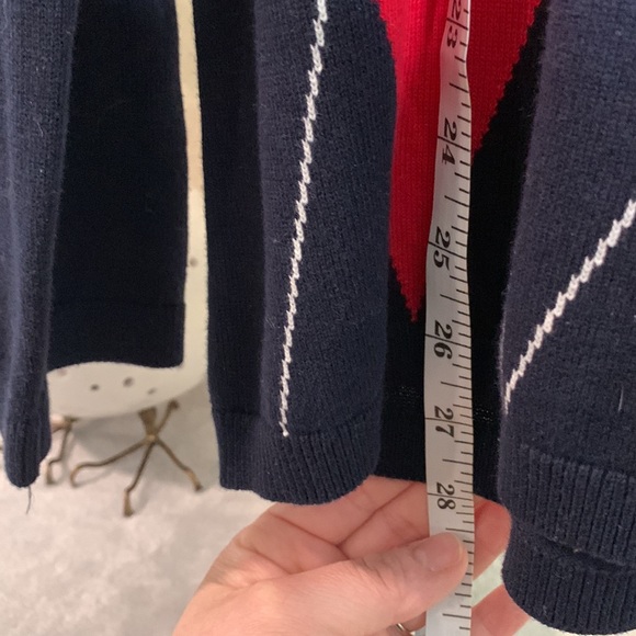 L-Tommy Hilfiger Argyle V Neck Sweater - Picture 5 of 5